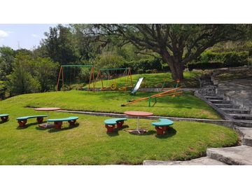Guayllabamba, Terreno en Venta, 8404m2, 2 Pisos, Cos 100%