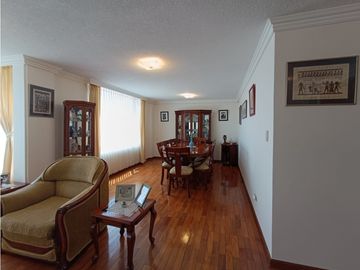 Lomas de Monteserrín, Departamento en Venta, 188m2, 3 Habitaciones
