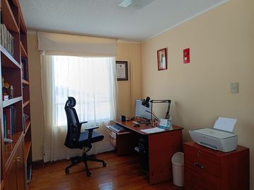 Lomas de Monteserrín, Departamento en Venta, 188m2, 3 Habitaciones