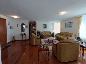 Lomas de Monteserrín, Departamento en Venta, 188m2, 3 Habitaciones