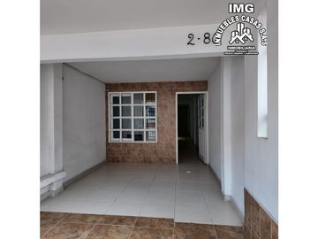 ref 951a brisas de los álamos/cali/vendo casa