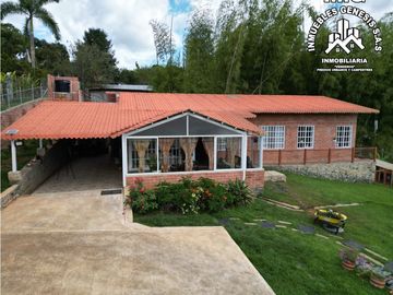 ref 955a pavas/vendo casa campestre