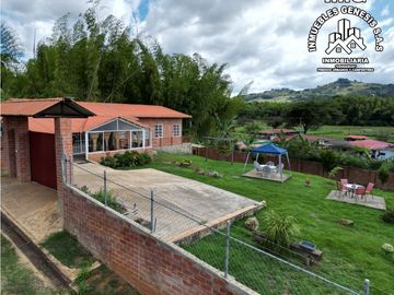 ref 955a pavas/vendo casa campestre