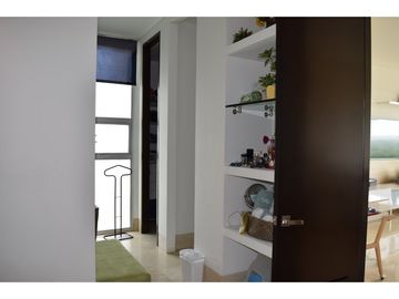 SE VENDE CASA  LINDA EN LAGOS DEL CAUJARAL