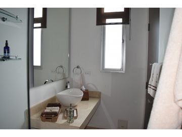 SE VENDE CASA  LINDA EN LAGOS DEL CAUJARAL
