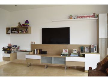 SE VENDE CASA  LINDA EN LAGOS DEL CAUJARAL