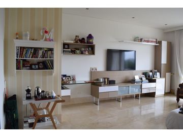 SE VENDE CASA  LINDA EN LAGOS DEL CAUJARAL