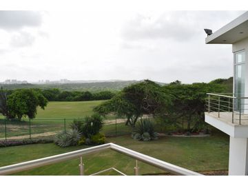 SE VENDE CASA  LINDA EN LAGOS DEL CAUJARAL