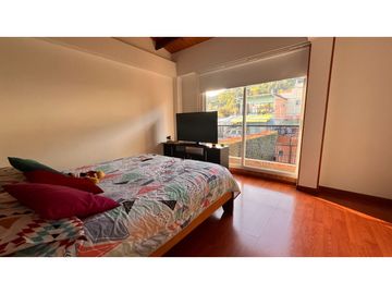 Vendo linda casa conjunto pequeño vista a la montaña