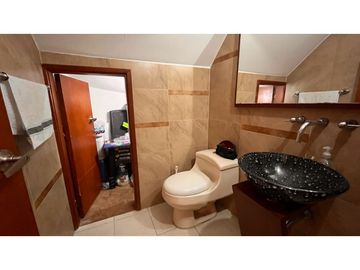 Vendo linda casa conjunto pequeño vista a la montaña