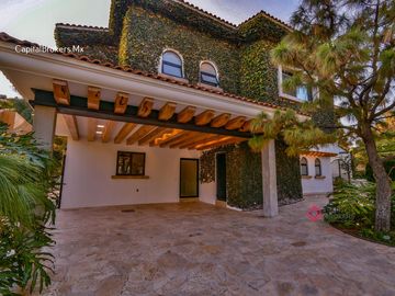 Casa de lujo en venta   San Miguel de la Cañada Cerca Plaza Patria