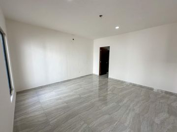 Casa en venta de una planta  cerca de plaza Altabrisa
