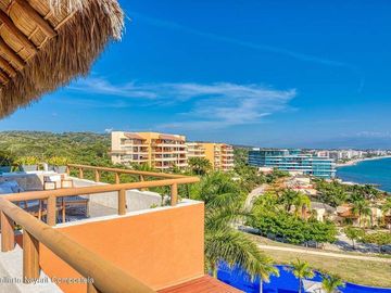 Penthouse con vista al mar en Punta Esmeralda, La Cruz