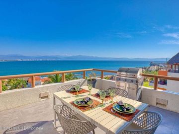 Penthouse con vista al mar en Punta Esmeralda, La Cruz