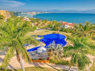 Penthouse con vista al mar en Punta Esmeralda, La Cruz