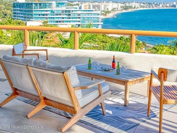 Penthouse con vista al mar en Punta Esmeralda, La Cruz