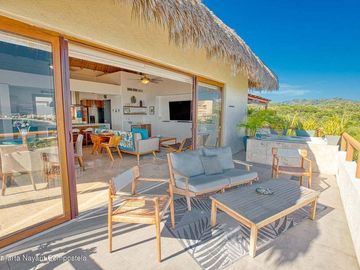 Penthouse con vista al mar en Punta Esmeralda, La Cruz