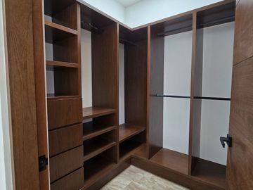 CASA DE UNA PLANTA EN PRIVADA RESIDENCIAL EN XCANATUN AL NORTE DE MERIDA