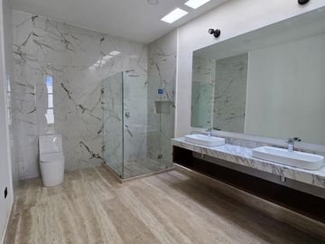 CASA DE UNA PLANTA EN PRIVADA RESIDENCIAL EN XCANATUN AL NORTE DE MERIDA
