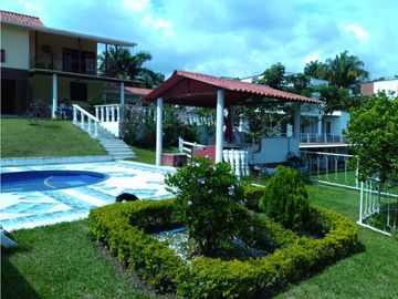 Casa Campestre en venta vía Barcelona Quindio