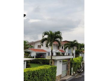 Casa Campestre en venta vía Barcelona Quindio