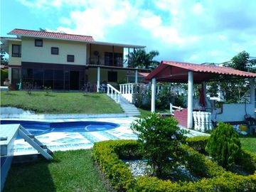 Casa Campestre en venta vía Barcelona Quindio