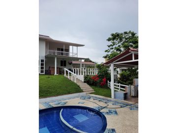 Casa Campestre en venta vía Barcelona Quindio