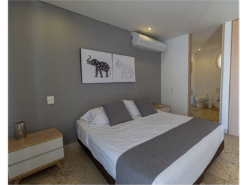 Venta  de Lujoso Apartaestudio en el Centro Historico con RT.