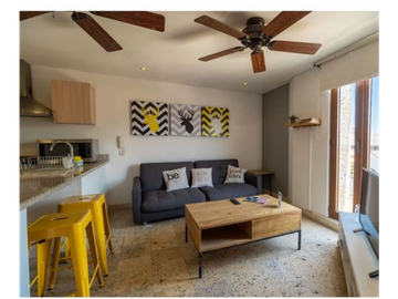 Venta  de Lujoso Apartaestudio en el Centro Historico con RT.