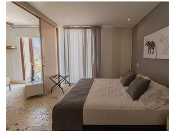 Venta  de Lujoso Apartaestudio en el Centro Historico con RT.
