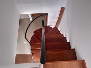 VENDO APARTAMENTO DUPLEX EN LA CASTELLANA 3 HAB (VM)