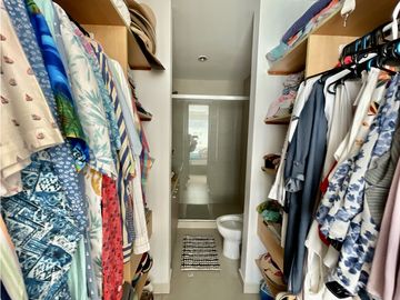 VENTA Apartamento en Castillogrande, Edificio Orange