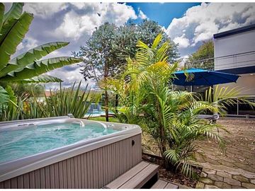 Casa Campestre Piscina Parcelacion Llanogrande (Rionegro)