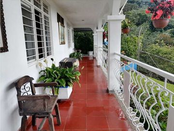 CASA CAMPESTRE  KM 23 VIA AL MAR CALI-DAGUA