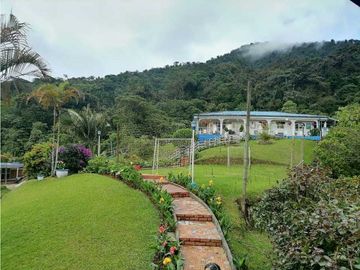 CASA CAMPESTRE  KM 23 VIA AL MAR CALI-DAGUA
