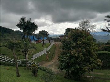 CASA CAMPESTRE  KM 23 VIA AL MAR CALI-DAGUA