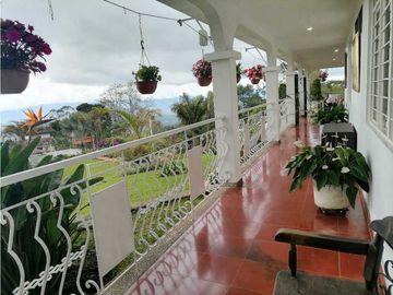 CASA CAMPESTRE  KM 23 VIA AL MAR CALI-DAGUA
