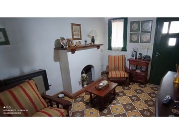 CASA QUINTA DE 2500 M2 EN EL MACRO CENTRO DE LA CIUDAD