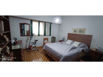 CASA QUINTA DE 2500 M2 EN EL MACRO CENTRO DE LA CIUDAD