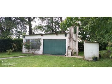 CASA QUINTA DE 2500 M2 EN EL MACRO CENTRO DE LA CIUDAD