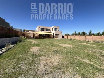 Casa en Venta en Chicureo / Piedra Roja