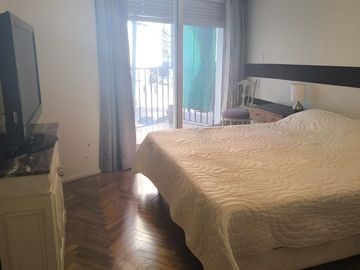 Venta, semipiso en Recoleta, 4 amb c/cochera
