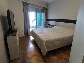 Venta, semipiso en Recoleta, 4 amb c/cochera