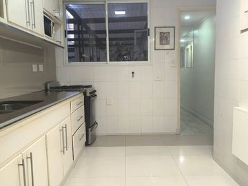 Venta, semipiso en Recoleta, 4 amb c/cochera