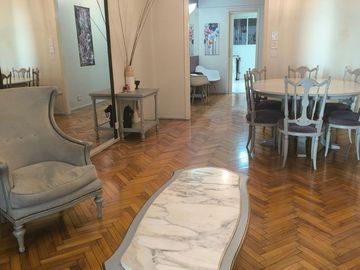 Venta, semipiso en Recoleta, 4 amb c/cochera