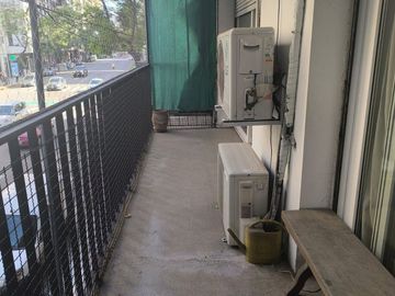 Venta, semipiso en Recoleta, 4 amb c/cochera