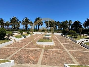 Departamento primera línea, Sector Poniente