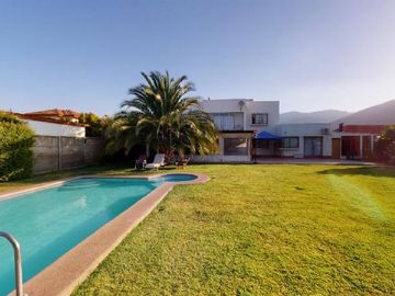 SE VENDE CASA - CONDOMINIO EL GOLF RINCONADA
