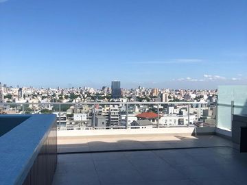 Penthouse de 4 ambientes con green-roof y piscina en venta en Concepción Palermo