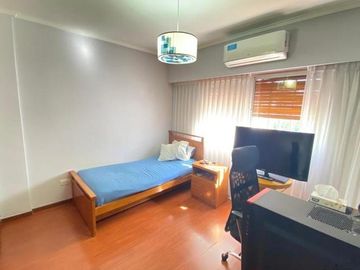 Haedo Sur Chalet de cuatro ambientes en dos plantas